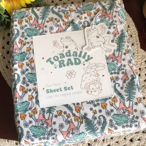Toadally RAD Frog Toad and Mushroom Sheet Set - FULL